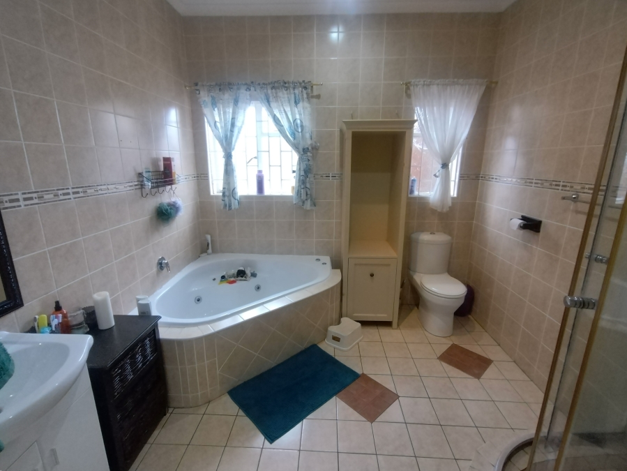 3 Bedroom Property for Sale in Aston Bay Eastern Cape